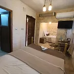Babussor Konagi Hotel *