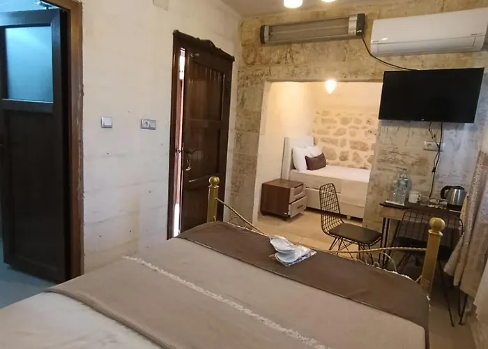 Babussor Konagi Hotel *