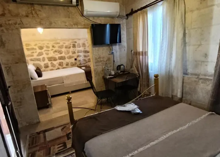 Babussor Konagi Hotel