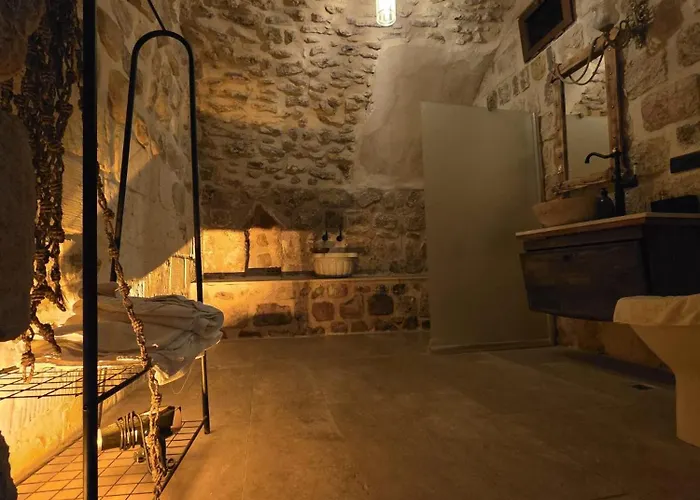 Babussor Konagi Hotel *